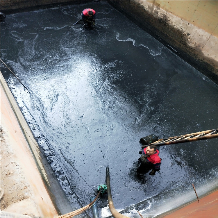 中牟废水池清理