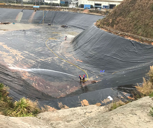 中牟废水池清理